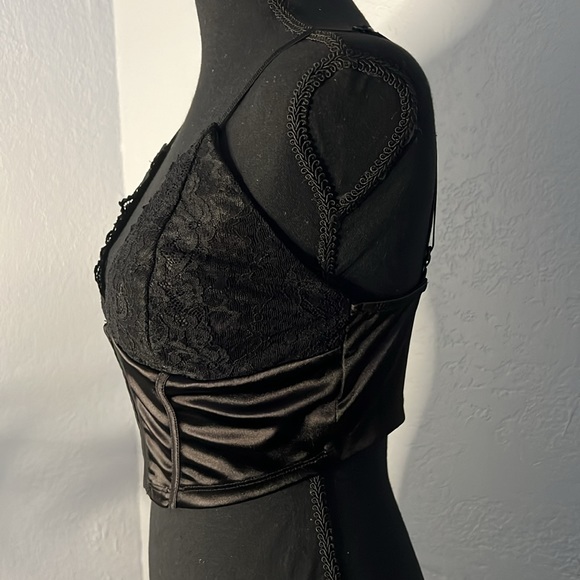 Lace Tank top - Picture 2 of 7